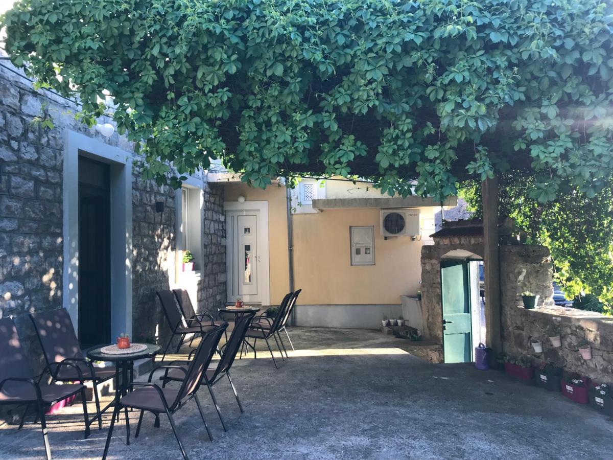 Etno village Mihailovic II Herceg Novi Esterno foto